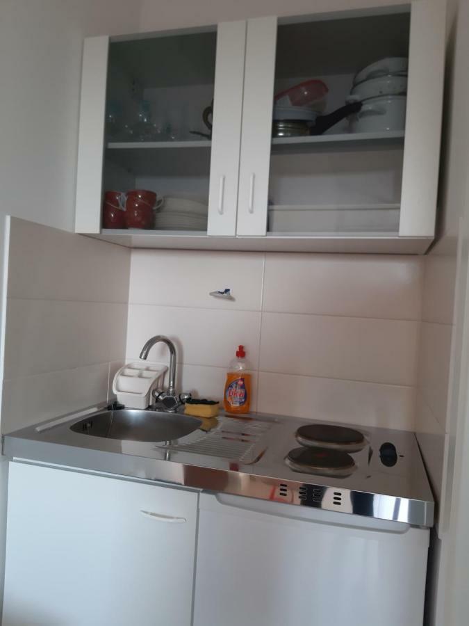 Ferienwohnung Studio Apartman Lady Njivice Exterior foto
